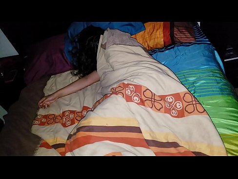 ❤️ Pinupunasan ng stepson ang kanyang batang madrasta habang natutulog ito. ️ Fuck video sa porn tl.desixxxtube.ru